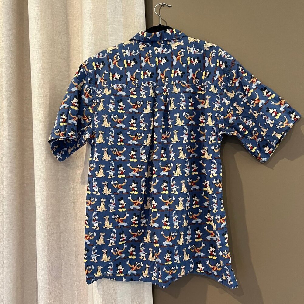 The Disney Store Vintage Blue Short Sleeve Button Down Shirt, Size Medium - Picture 2 of 10